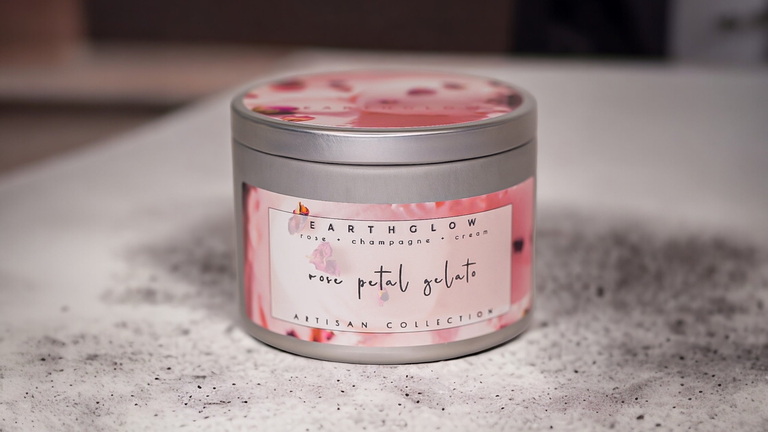 Helado de pétalos de rosa